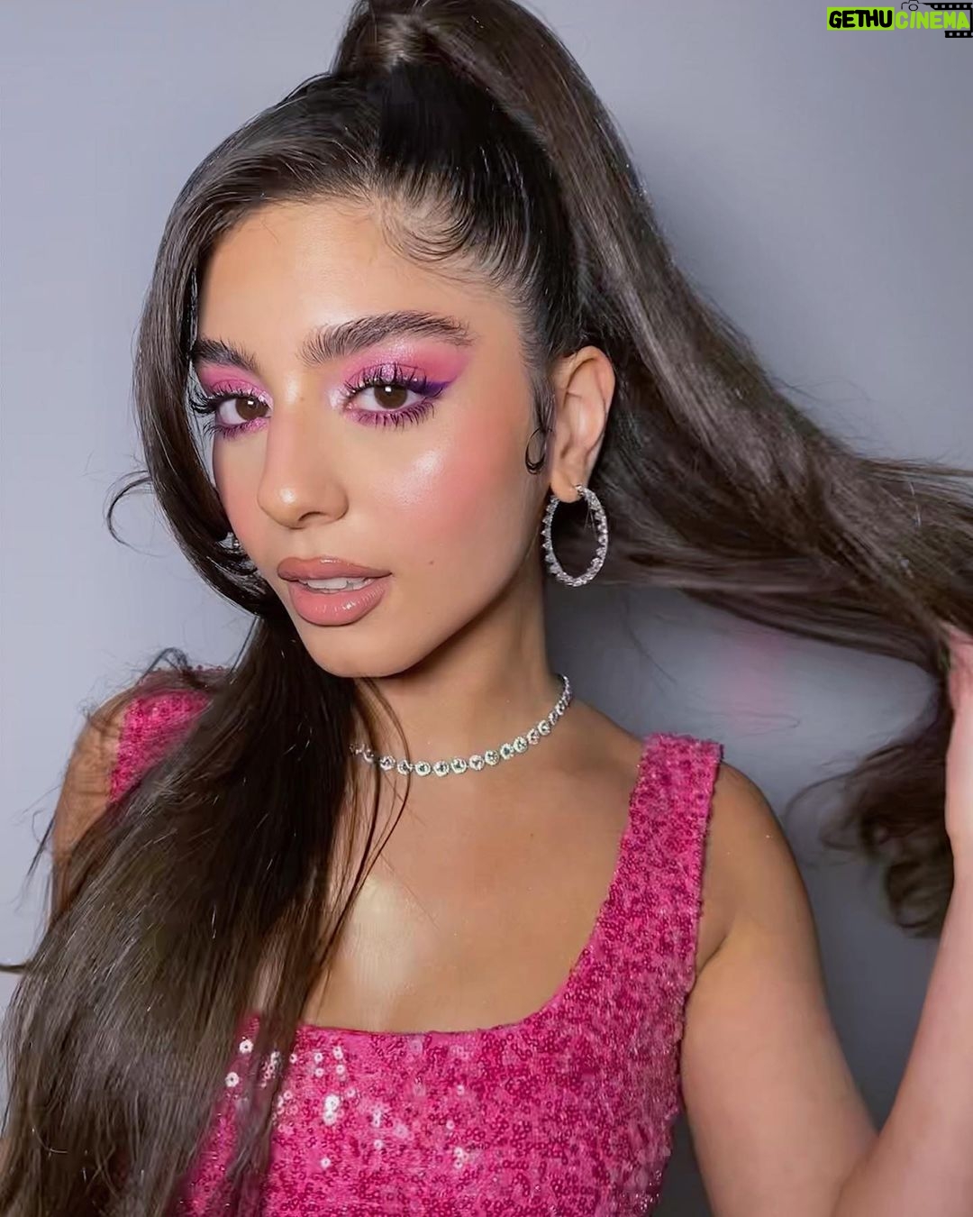 Mayan ElSayed - 302K Likes - 25, blessed, grateful, happy, and full of love💗✨
Stylist: @yasminekenawi
Stylist Assistant: @faridahammouda
Dress: @nadinemerabi
Jewelry: @swarovski
Makeup: @makeupmariamfaroukk_
Hair: @silviahairstyling
Thank you for everything🤗 @tony_events you’re the best!
