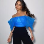 Mayan ElSayed Instagram – Found my blue💙

Stylist: @yasminekenawi 
MUA: @makeupmariamfaroukk_ 
Hair: @silviahairstyling 
Outfit: @nafsikaskourti 
Jewelry: @vintagelanejewelry