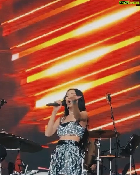 Maymay Entrata Instagram - My first ever 1MX experience.. I never thought I’ll be part of this event po talaga.. i wasn’t born na kumakanta na.. but 2 yrs ago dahil sa “amakabogera” I challenged myself to learn how to sing.. it wasn’t an easy journey kasi i started from scratch po.. piyok doon, piyok dito, kulang nalang kaboses ko na po si squeaky duck 😂 I had many doubts and felt like giving up, but God gave me the confidence to keep going and focus on my craft, allowing me to grow as an artist. Hindi man perpekto, pero I am grateful kasi alam ko I am a work in progress at patuloy akong matuto upang maibigay ang best ko para sa mga taong naniniwala sa akin. For those who want to develop their skills and talent, never give up. Patuloy niyong buksan ang inyong sarili para matuto at maging magaling sa mga bagay na gusto nyong gawin. Thank you, @1mxmusicfest for the experience and the opportunity to discover what I can do best. Also thank you 1MX london kapamilya, See you 1MX australia. 🤍