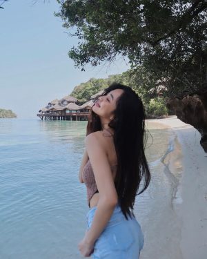 Maymay Entrata Instagram - 26✨

Maraming salamat sa lahat ng bumati & wishes nyo po sa isa sa pinaka importanteng araw ng buhay ko. Wish ko lang naman ay kung san man ako dalhin ng pangarap ko nawa’y kasama ko kayo sa lahat ng tagumpay na makakamtan natin. Nawa’y laging mangingibabaw ang pagmamahal ng bawat isa. Mahal ko kayo 🤍