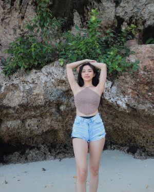 Maymay Entrata Instagram - 26✨

Maraming salamat sa lahat ng bumati & wishes nyo po sa isa sa pinaka importanteng araw ng buhay ko. Wish ko lang naman ay kung san man ako dalhin ng pangarap ko nawa’y kasama ko kayo sa lahat ng tagumpay na makakamtan natin. Nawa’y laging mangingibabaw ang pagmamahal ng bawat isa. Mahal ko kayo 🤍