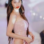 Maymay Entrata Instagram - Starmagical night ✨ Styled by @teamrainxem @rainierdagala @emmillan With @danellouise @imrioliza @elainevillapando @stefroales Wearing @josephpalmaph Makeup by @owensarmiento assisted by @miggycarbonilla Hair by @angeljamelarin03 📸ctto