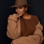 Meagan Good Instagram - @philippeuter 😎 @divine_heritage 👗 @americanvintage_officiel 🧥 @Chelsealaurenla 📸 #sundance2023 ❄️