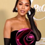 Meagan Good Instagram - ʟᴀᴛᴇ ᴘᴏsᴛ ᴀʟᴇʀᴛ 🙈 @EbonyMagazine 𝟸𝟶𝟸𝟸 ᴘᴏᴡᴇʀ 𝟷𝟶𝟶 🤎 sᴛʏʟᴇ | @philippeuter ғɪᴛ | @kamilla_purshie ʜᴇᴇʟs | @flordemariafashion ᴊᴇᴡᴇʟs | @anabelachan ʙᴇᴀᴛ | @jorge__monroy ʜᴀɪʀ | @livjazzashley 🌺