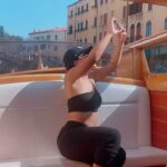 Meagan Good Instagram - 𝙎ᴏᴍᴇᴡʜᴇʀᴇ ʙᴇᴛᴡᴇᴇɴ ʟɪᴠɪɴɢ + ᴅʀᴇᴀᴍɪɴɢ, ᴛʜᴇʀᴇ ɪs ᴠᴇɴɪᴄᴇ . ~ ᴜɴᴋɴᴏᴡɴ 𝙂ʀᴀᴛɪᴛᴜᴅɪɴᴇ 🤲🏾 .