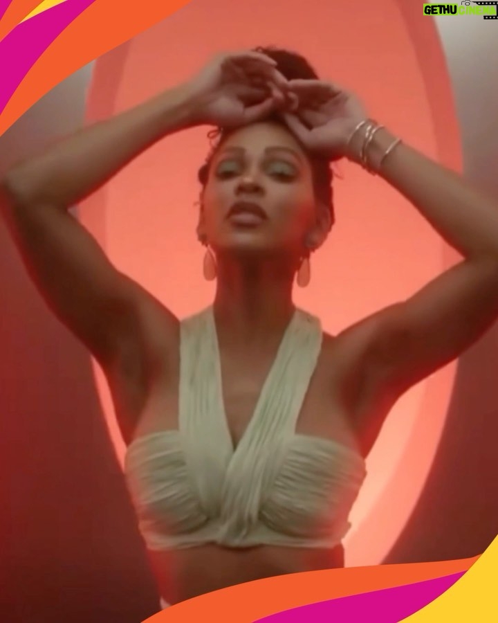 Meagan Good Instagram - Send all your love to the birthday girl @meagangood today!! 💖 #HarlemEverAfter