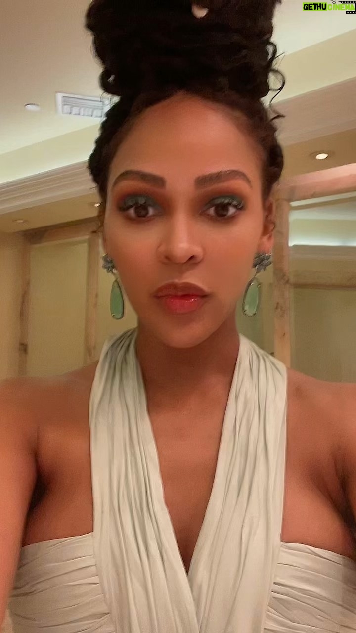 Meagan Good Instagram - @HarlemOnPrime ɪs ɴᴏᴍɪɴᴀᴛᴇᴅ ᴀᴛ ᴛʜᴇ @GLAAD awards 🙌🏾 + @thejerriejohnson + @shoniquashandai 👀 ᴡʜᴇʀᴇ ʏᴏᴜ ᴀᴛ ʙʟᴀᴄᴋ ɢᴀʟs? 💅🏾 💄| @makeupbyjmonroy 😎| @philippeuter 💆🏽♀️| @nubiabowe 👗| @tonywardcouture 👡| @bellabelleshoes 👛| @lena_erziak 💎| @mahrukh.akuly.jewelry 💍| @grazielagems #GLAADAWARDS