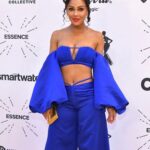 Meagan Good Instagram - @ESSENCE #BlackWomenInHollywood 🤎 💄| @makeupbyjmonroy • 😎| @philippeuter • 👩🏽‍🦱| @nubiabowe • 👘| @ndigostudio • 💍| @raygriffithsfinejewelry • 👛| @lena_erziak