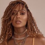 Meagan Good Instagram - “ ɢᴏʟᴅ🌟ғᴏʀ @GeorgeKennedy.1610 , ᴛʜᴇsᴇ ᴘɪᴄᴛᴜʀᴇs ᴀʀᴇ ᴅᴏᴘᴇ ! “ ᴛʜᴀɴᴋ ʏᴏᴜ 💛