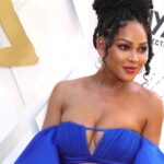 Meagan Good Instagram - @ESSENCE #BlackWomenInHollywood 🤎 💄| @makeupbyjmonroy • 😎| @philippeuter • 👩🏽‍🦱| @nubiabowe • 👘| @ndigostudio • 💍| @raygriffithsfinejewelry • 👛| @lena_erziak