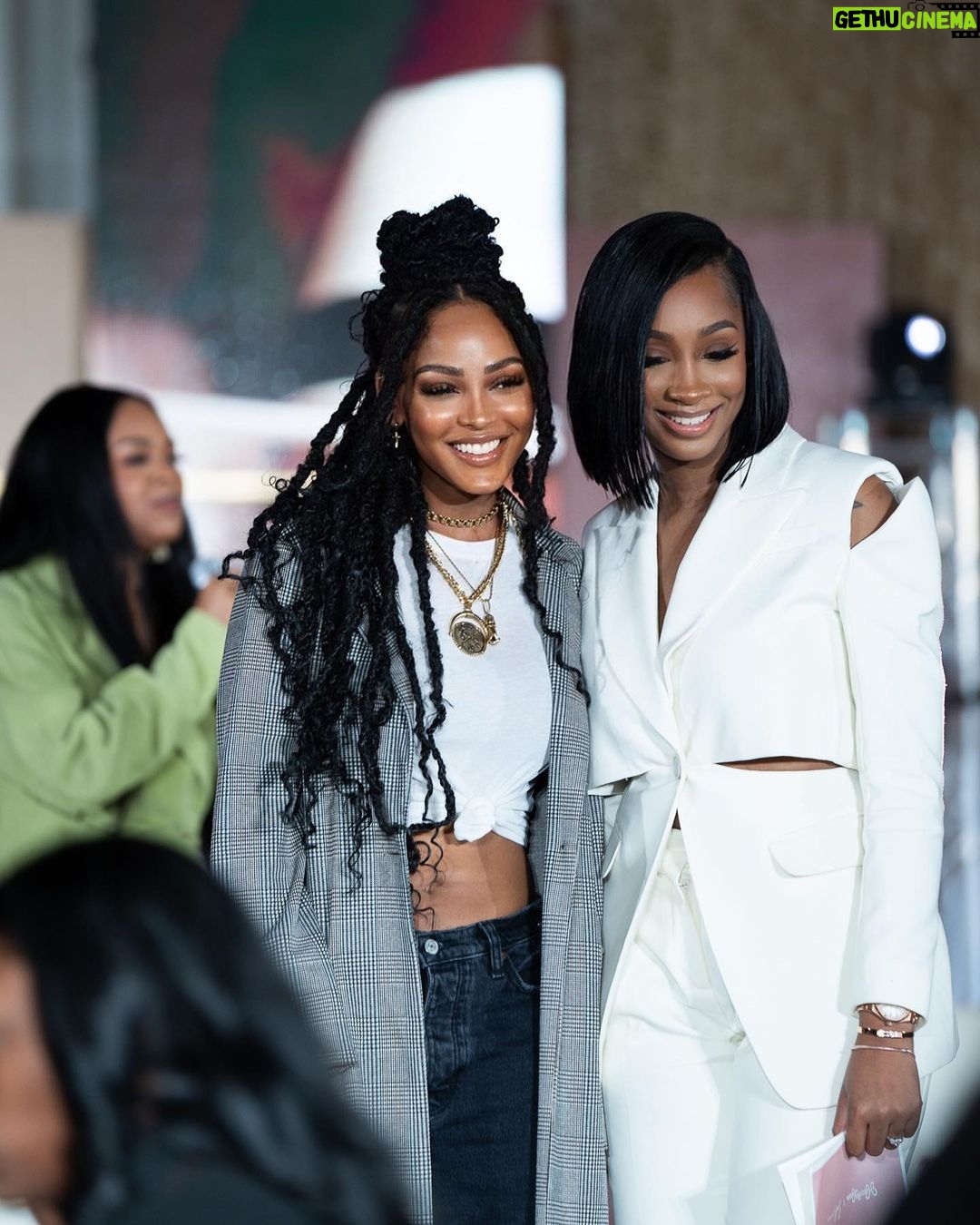 Meagan Good Instagram - ᴛᴏɴɪɢʜᴛ’s @beauties_withbrains ᴡᴀs ʙᴇᴀᴜᴛɪғᴜʟ + ʜᴇᴀʟɪɴɢ .. ᴀɴᴅ ᴇᴘɪᴄ 🙏🏾. sᴏ ᴍᴜᴄʜ ʟᴏᴠᴇ ɪɴ ᴛʜᴇ ʀᴏᴏᴍ ..ᴍʏ ᴡʜᴏʟᴇ ᴇɴᴛɪʀᴇ sᴘɪʀɪᴛ ɪs ғᴜʟʟ 🥺🤲🏾. sᴘᴇᴄɪᴀʟ ᴛʜᴀɴᴋ ʏᴏᴜ ᴛᴏ @indifelder + ᴛᴇᴀᴍ 🤎 + ᴛʜᴀɴᴋ ʏᴏᴜ ᴛᴏ ᴇᴠᴇʀʏ sᴜᴘᴇʀᴡᴏᴍᴀɴ ɪɴ ᴛʜᴇ ʀᴏᴏᴍ ᴛᴏɴɪɢʜᴛ 💪🏾 @lavish_impressions |@_thebrittanycheri | @pivotbpr |@rhochandamcadams | @thekenome |@carolinabluebentley |@nakomabrand | @rollsroyceraleigh | @tymcarolina_ 👑