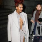 Meagan Good Instagram - Thank you for having AND dressing me @laquan_smith 😱🥰 . I had the best evening and the new collection is Divineee !!! 📸 | @chrishnaphotography 😎 | @philippeuter 👡| @giuseppezanotti 💄| @jorge__monroy 💈| @bagoddess