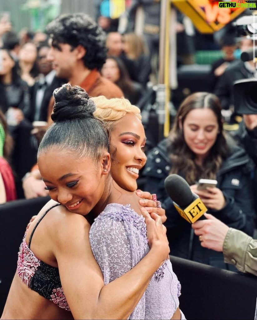 Meagan Good Instagram - One of my favorite characters that I get the honor of playing. This little nugget when she gets her superhero powers 💜 Here’s to the #Shazamily 😌 I love y’all! #DarlaDudley 💜⚡ This is hands down the funniest Family superhero movie you will see! @ShazamMovie in theaters NOW🍿!