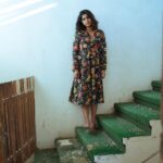 Meera Nandan Instagram - Balance 🥀 @shamseersiddique @unnips #black #sunshine #shadow #sunflower #brightside #dubai #mydubai #allheart #happiness #instagood #positivevibes #love #gram #happyposer #onlylove #favourite #monday Dubai, United Arab Emirates
