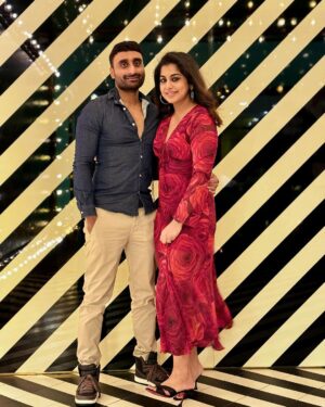 Meera Nandan Instagram - ♥️

#seasonoflove #monthoflove #foreverlove #rose #positivevibes #instagood #allheart #dubai #mydubai