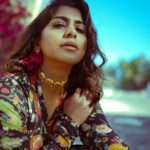 Meera Nandan Instagram - Balance 🥀 @shamseersiddique @unnips #black #sunshine #shadow #sunflower #brightside #dubai #mydubai #allheart #happiness #instagood #positivevibes #love #gram #happyposer #onlylove #favourite #monday Dubai, United Arab Emirates