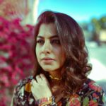 Meera Nandan Instagram - Shine bright 🌻 @shamseersiddique @unnips #black #sunshine #shadow #sunflower #brightside #dubai #mydubai #allheart #happiness #instagood #positivevibes #love #gram #happyposer #onlylove #favourite Dubai, United Arab Emirates
