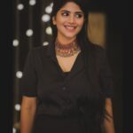 Megha Akash Instagram - Shine ✨ 📷 @arvinthiyer #love #happy #notsocandid