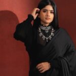 Megha Akash Instagram - Leave a little sparkle wherever you go, even in all black 🖤 Styled by: @theresa.shalini Jewellery : @amrapalijewels @amethystchennai Muah : @salomidiamond @teamdiamondartistry Photography: @prachuprashanth #styledbyshalz #vadakupattiramasamy #successmeet #love