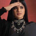 Megha Akash Instagram - Leave a little sparkle wherever you go, even in all black 🖤 Styled by: @theresa.shalini Jewellery : @amrapalijewels @amethystchennai Muah : @salomidiamond @teamdiamondartistry Photography: @prachuprashanth #styledbyshalz #vadakupattiramasamy #successmeet #love
