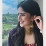 Megha Akash Instagram - Happy vibes ✨♥️ Wearing @kalyanjewellers_official #ad #love #selfie