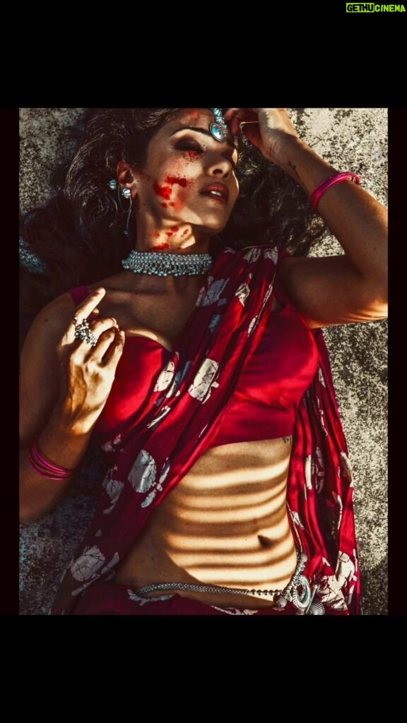 Megha Gupta Instagram - मीरा जोगन || 📷 @sanjeevkumarphotography @sanjeev_kumar_bir MUA @chocolate_wiggle #Sunday #indian #tribal #ancient #tribaljewellery #ootd #red #insta #India #saree #insta #Mira #MeghaGupta