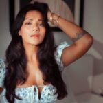 Megha Gupta Instagram - ɪ ᴡɪꜱʜ ᴘᴇᴏᴘʟᴇ ᴋɴᴇᴡ ᴛʜᴀᴛ ᴛʜᴇ ᴀɴxɪᴏᴜꜱɴᴇꜱꜱ, ᴅᴇᴘʀᴇꜱꜱɪᴏɴ, ꜰᴀᴛɪɢᴜᴇ, ꜰᴏʀɢᴇᴛꜰᴜʟɴᴇꜱꜱ, ɪʀʀɪᴛᴀʙɪʟɪᴛʏ ᴏʀ ʜᴏᴛ ᴛᴇᴍᴘᴇʀ ᴛʜᴀᴛ ᴛʜᴇʏ ᴍɪꜱᴛᴀᴋᴇ ꜰᴏʀ ᴛʜᴇɪʀ ᴘᴇʀꜱᴏɴᴀʟɪᴛʏ ɪꜱ ʀᴇᴀʟʟʏ ᴀ ꜱɪɢɴ ᴏꜰ ᴛʜᴇɪʀ ᴅʏꜱʀᴇɢᴜʟᴀᴛᴇᴅ ɴᴇʀᴠᴏᴜꜱ ꜱʏꜱᴛᴇᴍ, ʜᴏʀᴍᴏɴᴇ ɪᴍʙᴀʟᴀɴᴄᴇꜱ & ɪɴꜰʟᴀᴍᴍᴀᴛɪᴏɴ. ᴛʜᴇ ᴏɴᴇ ᴛʜɪɴɢ ᴛʜᴀᴛ ʜᴀꜱ ʜᴇʟᴘᴇᴅ ᴍᴇ ɪᴍᴍᴇɴꜱᴇʟʏ ɪꜱ ᴛʜᴇ ᴘʀᴏᴄᴇꜱꜱ ᴏꜰ ᴇʟɪᴍɪɴᴀᴛɪᴏɴ. ᴇʟɪᴍɪɴᴀᴛɪɴɢ ᴀɴʏ ᴛʜᴏᴜɢʜᴛ, ᴀᴄᴛɪᴏɴ, ꜱɪᴛᴜᴀᴛɪᴏɴ, ᴇᴍᴏᴛɪᴏɴ, ᴏʀ ʜᴜᴍᴀɴ, ᴛʜᴀᴛ ᴅᴏᴇꜱɴ’ᴛ ꜱᴇʀᴠᴇ ʏᴏᴜ ᴛᴏ ʙᴇᴄᴏᴍᴇ ʏᴏᴜʀ ʜɪɢʜᴇʀ ꜱᴇʟꜰ. ᴏꜰ ᴄᴏᴜʀꜱᴇ, ɪ ʟᴇᴀᴠᴇ ᴛᴏ ʏᴏᴜ, ᴛʜᴇ ᴡɪꜱᴅᴏᴍ ᴏꜰ ʏᴏᴜʀ ᴘᴀʀᴛɴᴇʀ ʜᴀᴠɪɴɢ ᴀ ɴᴏᴛ-ꜱᴏ-ɢᴏᴏᴅ ᴅᴀʏ ᴀɴᴅ ꜱᴛɪʟʟ ʙᴇɪɴɢ ᴀʀᴏᴜɴᴅ. ʙᴇɪɴɢ ʜᴇᴀʟᴛʜʏ ᴛᴏ ʏᴏᴜʀꜱᴇʟꜰ ɪꜱ ɴᴇᴠᴇʀ ᴇᴀꜱʏ ᴀᴛ ꜰɪʀꜱᴛ. ᴀɴᴏᴛʜᴇʀ ᴛᴏᴏʟ ᴛʜᴀᴛ ʜᴇʟᴘᴇᴅ ᴍᴇ ɪᴍᴍᴇɴꜱᴇʟʏ ɪꜱ ᴄʏᴄʟᴇ ꜱʏɴᴄɪɴɢ. ᴡᴏᴍᴇɴ ᴏᴘᴇʀᴀᴛᴇ ᴏɴ ᴀ 28 ᴅᴀʏ ᴄʏᴄʟᴇ ꜰᴏʀ ꜱᴇx ʜᴏʀᴍᴏɴᴇꜱ ᴡʜᴇʀᴇᴀꜱ ᴍᴇɴ ᴏᴘᴇʀᴀᴛᴇ ᴏɴ ᴀ 24 ʜᴏᴜʀ ᴄʏᴄʟᴇ. ᴡᴇ ᴀʀᴇ ɴᴏᴛ ᴛʜᴇ ꜱᴀᴍᴇ ᴀɴᴅ ᴛʜᴇʀᴇ ɪꜱ ɴᴏ ɴᴇᴇᴅ ᴛᴏ ɴᴏᴛ ᴀᴄᴄᴇᴘᴛ ᴛʜɪꜱ. ɪ’ᴍ ʟɪɴᴋɪɴɢ ᴀɴ ᴇ ʙᴏᴏᴋ ɪ’ᴠᴇ ᴍᴀᴅᴇ ᴏɴ ᴛʜɪꜱ ᴀɴᴅ ɪ ʜᴏᴘᴇ ʏᴏᴜ ᴡɪʟʟ ᴛᴀᴋᴇ ᴛʜᴇ ᴛɪᴍᴇ ᴀɴᴅ ᴇꜰꜰᴏʀᴛ ᴛᴏ ᴅᴏᴡɴʟᴏᴀᴅ ᴀɴ ᴀʟᴍᴏꜱᴛ ᴢᴇʀᴏ ɪɴᴠᴇꜱᴛᴍᴇɴᴛ ᴛᴏ ᴄʜᴀɴɢɪɴɢ ʏᴏᴜʀ ʟɪꜰᴇ ᴛʜʀᴏᴜɢʜ ᴛʜɪꜱ. ᴀꜱ ᴀ ᴍᴀɴ ᴛᴏᴏ, ɪ’ᴅ ʜɪɢʜʟʏ ʀᴇᴄᴏᴍᴍᴇɴᴅ ɢᴏɪɴɢ ᴛʜʀᴏᴜɢʜ ɪᴛ ᴛᴏ ʙᴇ ᴛʜᴇʀᴇ ꜰᴏʀ ᴛʜᴇ ᴡᴏᴍᴇɴ ɪɴ ʏᴏᴜʀ ʟɪꜰᴇ. ʙʀᴇᴀᴛʜᴇ ᴡᴇʟʟ, ᴍᴇɢʜᴀ @areesz The Magician 🤌🏻 #health #wellness #biohacking #womenshealth #nature #cyclesyncing #periods #ootd #softgirlera #era #portrait