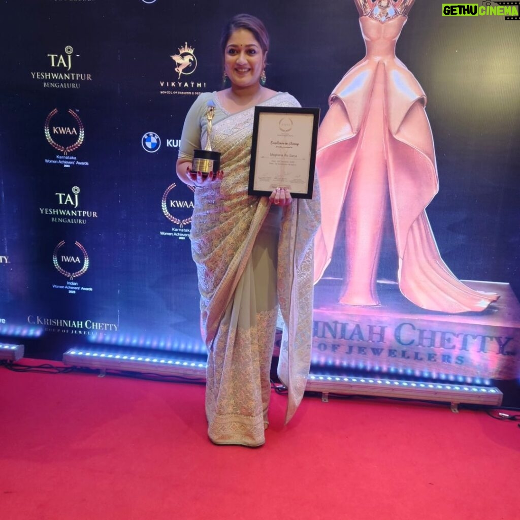 Meghana Raj Instagram - Thank you team @kwaa_awards ! Lovely evening hosted by @spoorthi_vishwas and team! More power to u guys! Taj Yeshwantpur Bengaluru