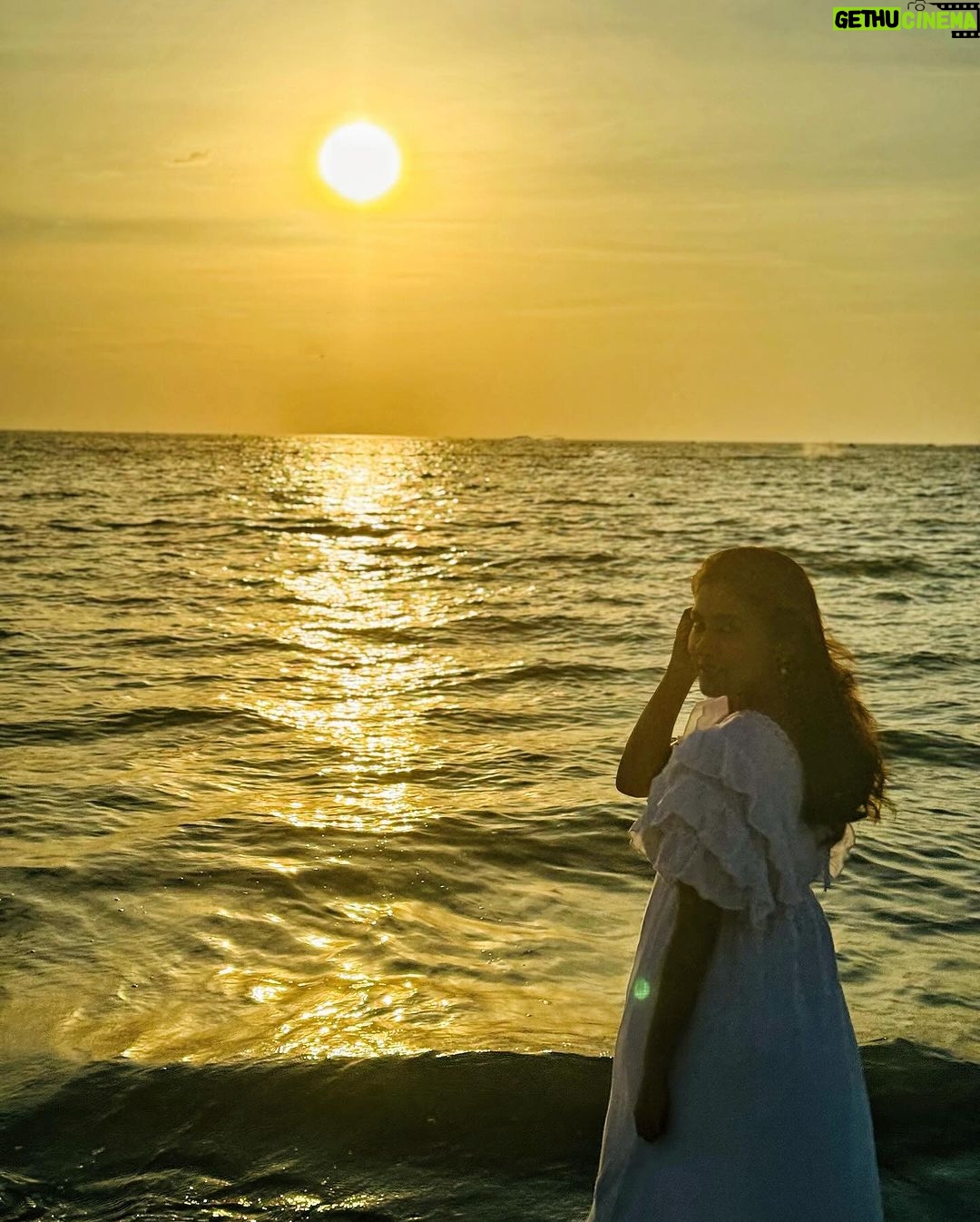 Mehazabien Chowdhury Instagram - I loved you in a way I wished someone would love me ♡