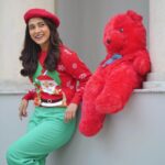 Mehazabien Chowdhury Instagram - Sleighing the holidays with love and laughter ♥️🎄🎅🏼 Pc: @zutons_snapshoot