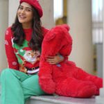 Mehazabien Chowdhury Instagram - Sleighing the holidays with love and laughter ♥️🎄🎅🏼 Pc: @zutons_snapshoot
