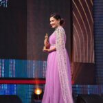 Mehazabien Chowdhury Instagram - Feeling incredibly grateful to have received the Meril-Prothom Alo Award, and I couldn't have done it without my amazing audience who constantly inspire me to work harder. Thanks to Vicky Zahed bhaiya and the entire team. This is for all you guys!! OOTD: @meherofficials Makeover: @signature.look.by.samia Photography: @syedshahewar.hussain.7 #Gratitude #MerilProthomAloAwards #Inspiration"