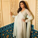 Mehazabien Chowdhury Instagram - Confidence: the best outfit to wear every day 💫 Outfit: @festivibe.official Makeover: @signature.look.by.samia Photography: @syedshahewar.hussain.7