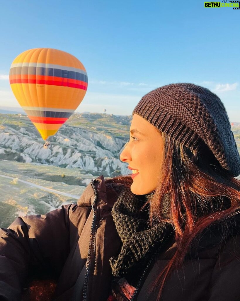 Mehazabien Chowdhury Instagram - Hot air balloon ride ✅
