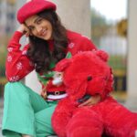Mehazabien Chowdhury Instagram - Sleighing the holidays with love and laughter ♥️🎄🎅🏼 Pc: @zutons_snapshoot