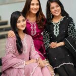 Mehazabien Chowdhury Instagram - Sisterhood 🫰🏼 Outfit: @zartaajbridal Photography: @zutons_snapshoot