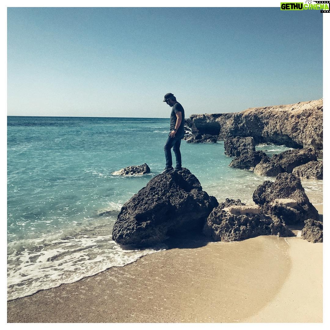 Mehdi Pakdel Instagram - New Project #kish #kishisland #iran #movies #cinema #photography photo: @iman_afsharian Kish, Iran