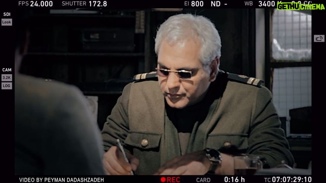 Mehran Modiri - 28.1K Likes - ✈️تصاویری متفاوت از بازیگران پرشمار «ما همه با هم هستیم» در پشت صحنه
.
.
🔸در حالیکه فیلم پربازیگر «#ما_همه_با_هم_هستیم» به کارگردانی کمال تبریزی مراحل فنی خود را سپری میکند، ویدئویی از تصاویر دیده نشدهی دوربین پشتصحنه فیلم منتشر شد.
.
.
🔸این فیلم سینمایی همچنان مراحل فنی ساخت موسیقی و جلوههای ویژه بصری را سپری میکند و به همین دلیل، نتوانست نسخهای را در اختیار جشنواره فجر بگذارد. از همین رو در حال آمادهسازی نهایی برای #اکران_عمومی در نزدیکترین زمان ممکن است. .
🔸کارگردان پشت صحنه: پیمان داداشزاده
@PeymanDadashzadeh
.
.
🔸مهران مدیری، محمدرضا گلزار، لیلا حاتمی، ویشکا آسایش، هانیه توسلی، پژمان جمشیدی، مانی حقیقی، جواد عزتی، سروش صحت، حسن معجونی، مهران غفوریان، نادر فلاح، سیروس گرجستانی، علی شادمان، رضا ناجی، سام نوری، فرزین محدث، بهادر مالکی، یداله شادمانی، محمدمهدی حسینینیا، شیرین آقا کاشی، بهزاد قدیانلو، اشپیتیم آرفی، لیدا فتحاللهی، شیوا بلوچی و دانیال کاظمی از بازیگران فیلم هستند.