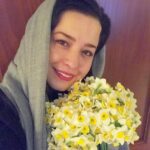 Mehrave Sharifinia Instagram - 😊... آغاز روزهای عشق ‌ورزیدن به خوش‌بوترين و زيباترين چراغ‌قرمزها