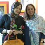 Mehrave Sharifinia Instagram - ... از وقتى بعد از ١٥ سال آشتى كرديم و منو بخشيد، ديگه سالى يك بار من رو مى‌طلبه. من هم دعوتش رو با خوشحالى اجابت مى‌كنم. آخرين بار دى ماه پارسال طلبيد. حالا هم شنبه ٤ شهريور. ❤️😍 خوشحالم كه احتمالا آخرين سفر استانىِ من با فيلمِ "پرسه در حوالى من" در شهر "مشهد" انجام مى‌شه. ... شنبه چهارم شهريور ماه ١٣٩٦ ' اكران فيلم "پرسه در حوالى من" ' با حضور نويسنده و كارگردان: غزاله سلطانى ' و مهراوه شريفى‌نيا ' ساعت ١٧ سينما هويزه‌ى مشهد ' خريد اينترنتى بليت از سايت Cinematicket ... پى نوشت: قصه‌ى آشتى‌كنون رو چند سال قبل وقتى بعد از پونزده سال بالاخره تونستم برم مشهد نوشتم، در كانال تلگرام مى‌‌گذارم دوستش دارم شايد شما هم دوست داشته باشيد 🙏🏻❤️ ' ' '