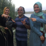 Mehrave Sharifinia Instagram - 🎭... "دى‌روز" پروژه خوانش و اجرا ‏‎هر نمايش فقط يك اجرا ... کارگردان: علی سرابی ‏‎آهنگساز: فردین خلعتبری ‏‎طراح صحنه: آتوسا قلمفرسایى مجری‌طرح: نورالدین حیدری‌ماهر ... ‏‎جمعه ۱۹ خرداد سالن اصلى تئاتر شهر ساعت ٢١ ‏‎" کوکوی کبوتران حرم" ‏‎نوشته‌ی علی‌رضا نادری ... بازیگران به ترتیب الفبا: ‏ خاطره اسدی، مارال بنی‌آدم، رویا تیموریان، بهناز جعفری، مینا ساداتی، غزل شاکری، مهراوه شریفی‌نیا،دیانا فتحی، فروغ قجابگلی، ناهید مسلمی، بهاره مصدقیان، پریسا مقتدی ... تهيه‌ى بليت از سايت تيوال عكس: پيام ايرايى گرافيست: سپيده رجبى