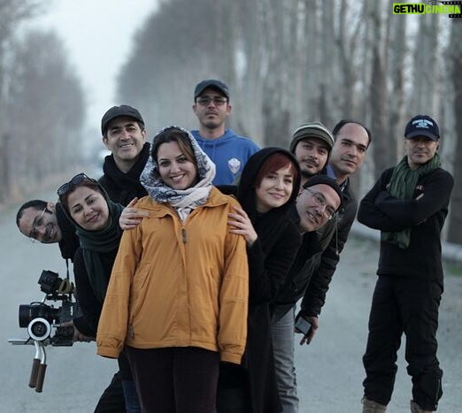 Mehrave Sharifinia Instagram - 😍🎬. . . آخرين روز فيلمبردارى فيلم سينمايى "پرسه در حوالى من" در كنار عزيزان دوست داشتنى و كاربلد كارگردان: غزاله سلطانى مدير فيلمبردارى: محمدرضا سكوت ......................... فیلم سینمایی «پرسه در حوالی من» درباره دنیای زنی است که در آستانه سی سالگی در دل تهرانِ امروز، به دنبال رویای مادر شدن می رود. در این فیلم مهراوه شریفی نیا، بهناز جعفری، سوسن مقصودلو، نسرین نکیسا، بهرام سروری نژاد، آتوسا راستی، بابک قادری، مریم نورمحمدی، ژیلا شاهی، محسن سلیمانی، پریا مرندیز، نگار فتحی، فوژان قبادیان، علی گلزاده به ایفای نقش می پردازند، همچنین بازیگران خردسال این اثر ماهان بالاجاده، باران نصیرلو، آرنیکا نیکزاد هستند. عوامل «پرسه در حوالی من» عبارتند از: مدیر فیلمبرداری: محمدرضا سکوت، مجری طرح و مدیرتولید: مسعود دلیری، تدوین: کاوه ایمانی موسیقی: امید رییس دانا، صداگذاری و ترکیب صدا: بهمن اردلان، صدابردار: فرخ فدایی، طراح صحنه و لباس: فرحناز نادری، طراح چهره پردازی: شهرزاد عقیقی، دستيار اول فيلمبردار: امير پرچمى منشی صحنه: سیمین آزادی دستیارکارگردان و برنامه ریز: محمد عزیزی، طرح فیلمنامه: غزاله سلطانی، علی فرهاد زاده، عكاس: سيما محمدى جلوه ویژه میدانی: ایمان کرمیان، امور فنی تصویر: لابراتوار دیجیتال ایران نوین، اصلاح رنگ و نور: نیما دبیرزاده، مدیر تدارکات: امیر مرایی