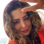 Mehrave Sharifinia Instagram - 🏆' صبح قهرمانی🥇 عشق و باور و امیدِ‌مون رو توشه‌ی راهِ پرسپولیس می‌کنیم. ❤️ همراه با گزارش دلچسب عادل فردوسی‌پور از طریق لایو‌ صفحه‌ی‌ اینستاگرام فارسی AFC. @theafchub_ir ' ' ' #پرسپولیس #قهرمان #عشق #قرمز #قهرمان_آسیا '