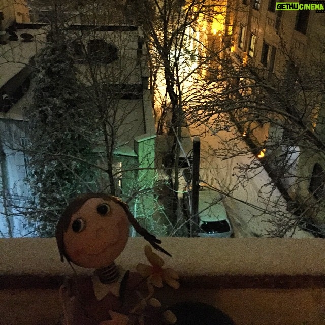 Mehrave Sharifinia Instagram - ⛄️❄️ و بالاخره... يه شب سرد زمستونى ❤️ا