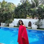 Mehrene Kaur Pirzada Instagram - Had the best getaway with the fam 😇 ❤️ Alibágh, Maharashtra, India