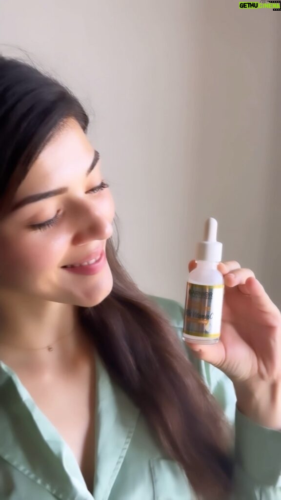 Mehrene Kaur Pirzada Instagram - SKINCARE JOURNEY: maintaining the radiance of my skin My skincare journey is challenging due to extensive travel and different weather conditions due to my shoot schedule. But after I realised Vitamin C ingredient is the solution to these issues. You can now say goodbye to skin concerns with the Garnier Bright Complete Vitamin C Serum🌟 Enriched with powerful 30X* Vitamin C is an important antioxidant beneficial for the face. *vs Bright Complete SPF 40 Serum Cream #Garnier #BrightComplete #VitaminC #Serum #Skincare #VitCStory #Brightness #ad