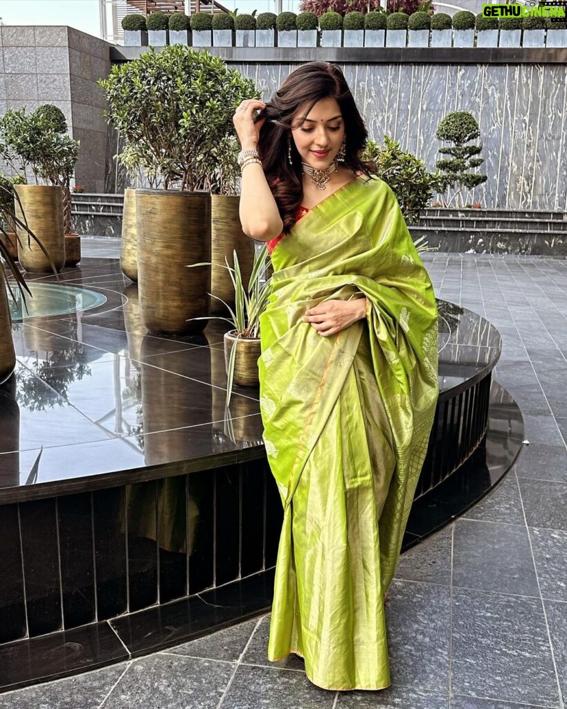 Mehrene Kaur Pirzada Instagram - Love for sarees 🌼 Pune, Maharashtra