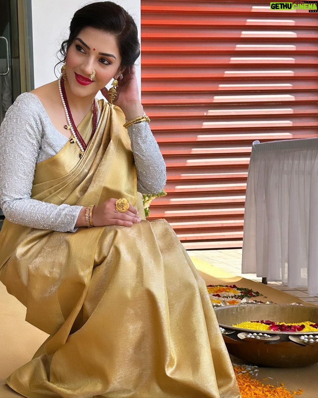 Mehrene Kaur Pirzada Instagram - Love for sarees 🌼 Pune, Maharashtra