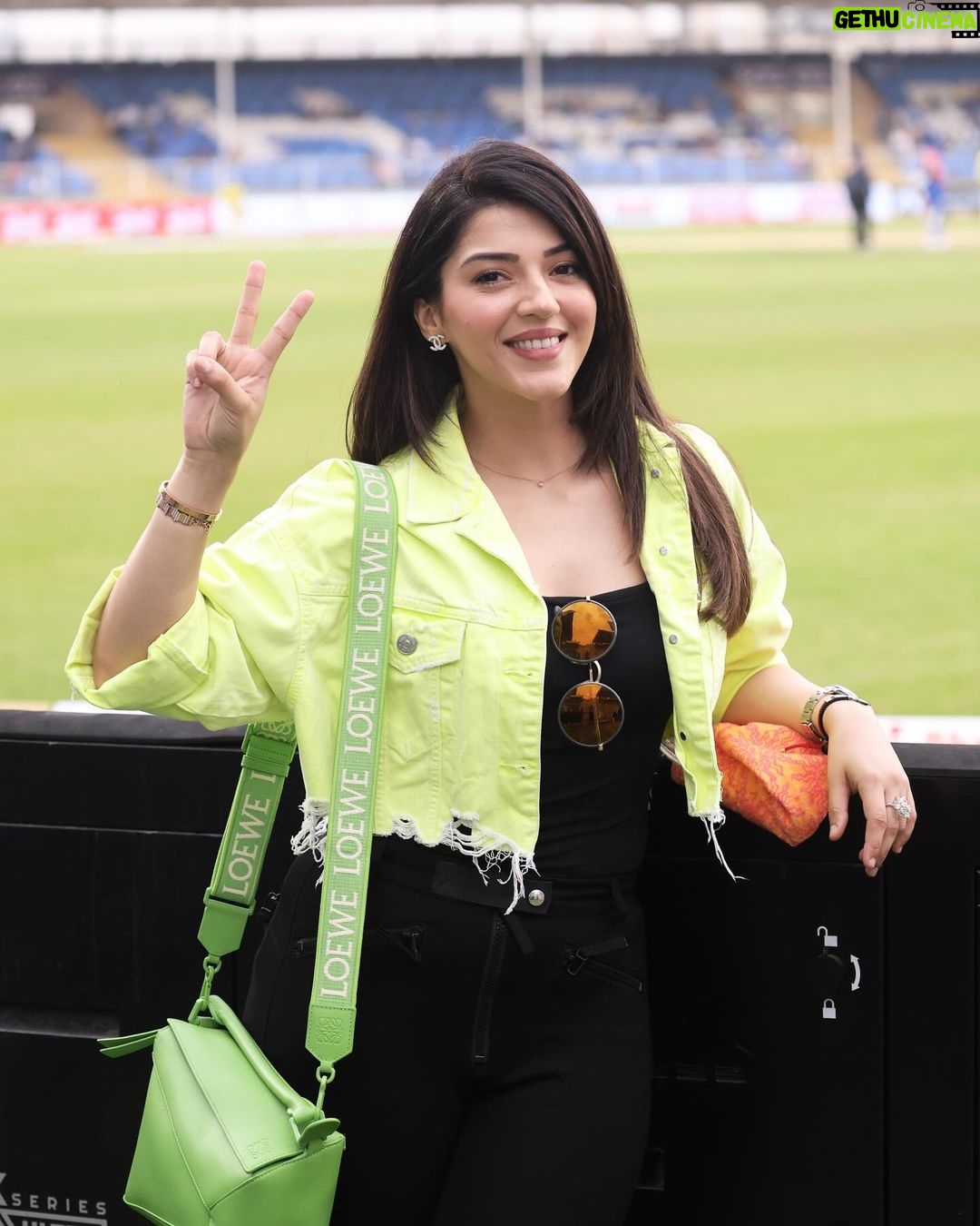 Mehrene Kaur Pirzada Instagram - Thank you for the amazing experience @cclt20 ππ» Chennai team won the match but I tried to do some damage control for my Punjab team π πΈ @lakshaysachdevaphotography Dubai, United Arab Emirates