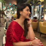 Mehrene Kaur Pirzada Instagram - 🌹 ❤️ Dubai, United Arab Emirates